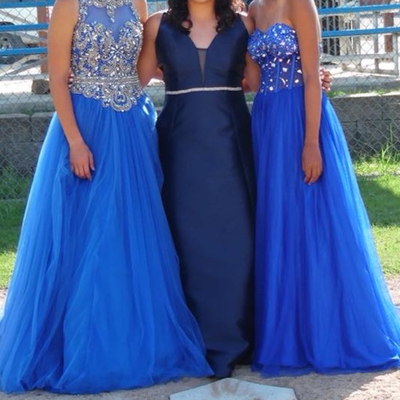 Beautiful royal blue dress - Picture 1 of 3